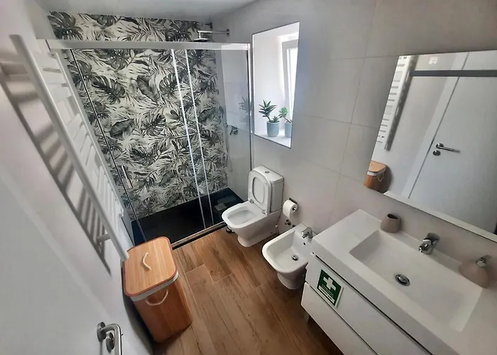 Zeca Holidays-atalaia Water Fall